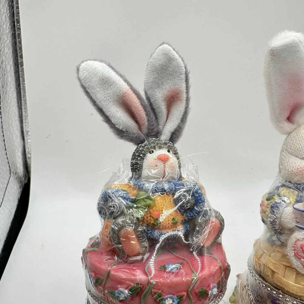 VTG NOS Set Of 3 Easter‎ Bunny Rabbit Hinged Boxes With Candy Decor 5